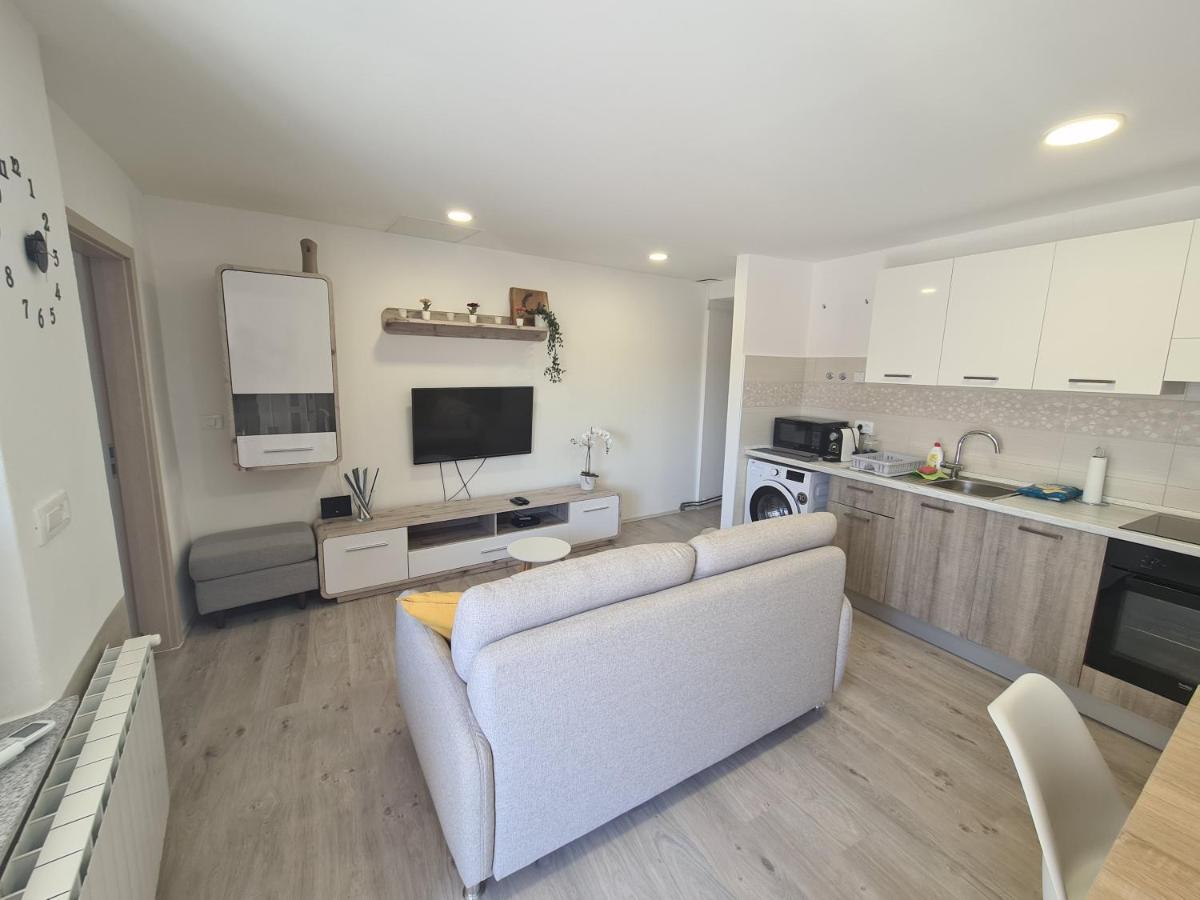 Apartma Iva *